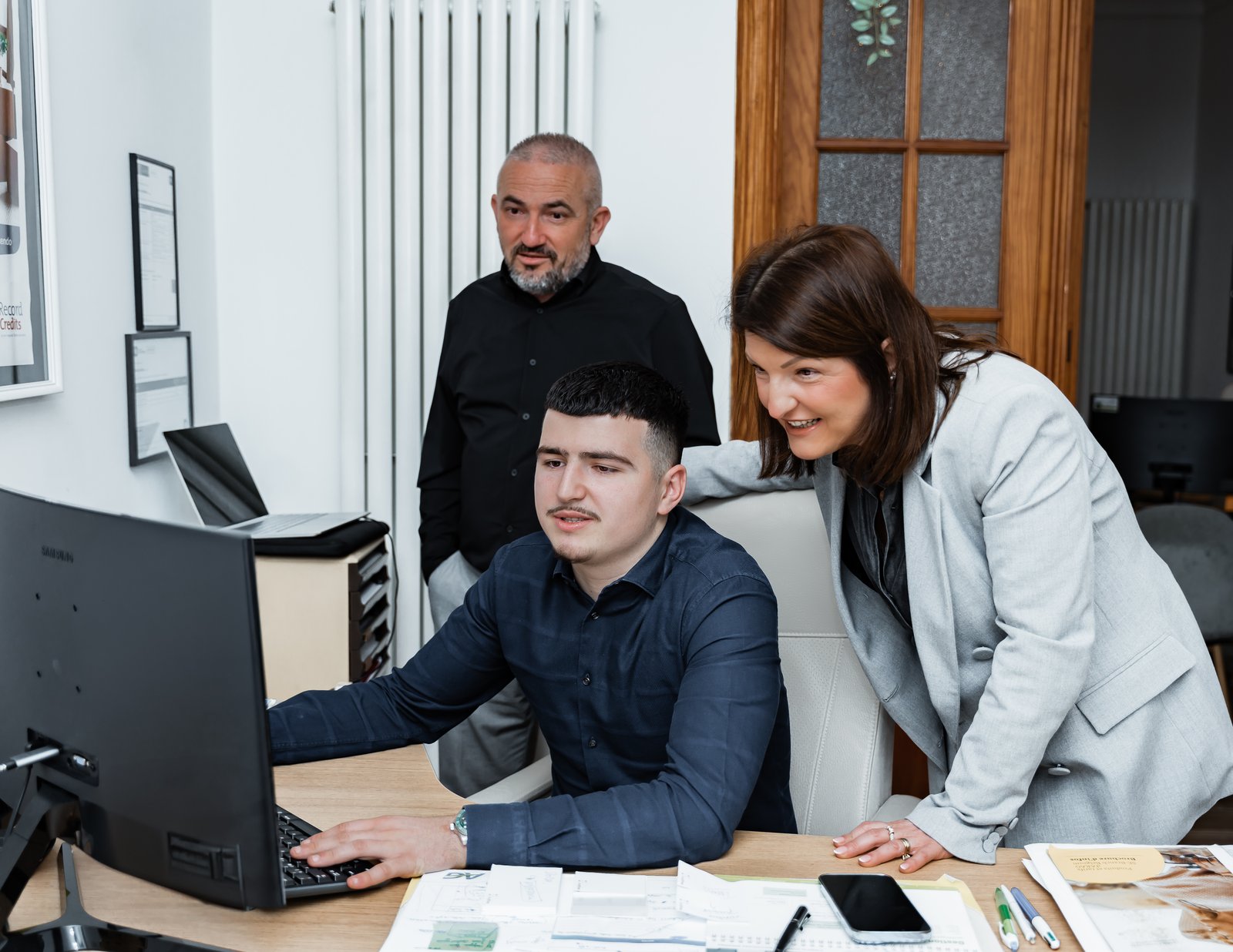 commercial-agence-5b6202e5