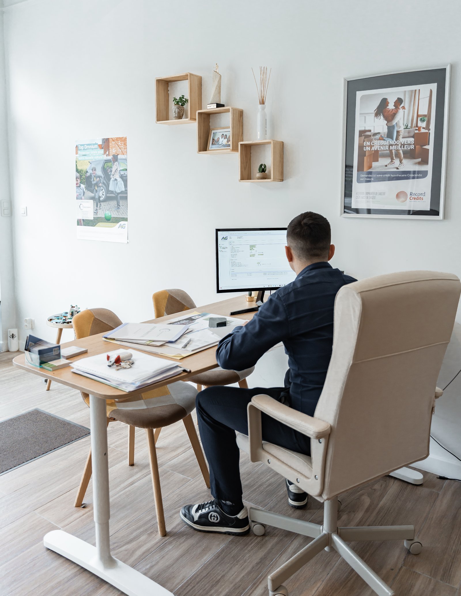 commercial-agence-684a87af